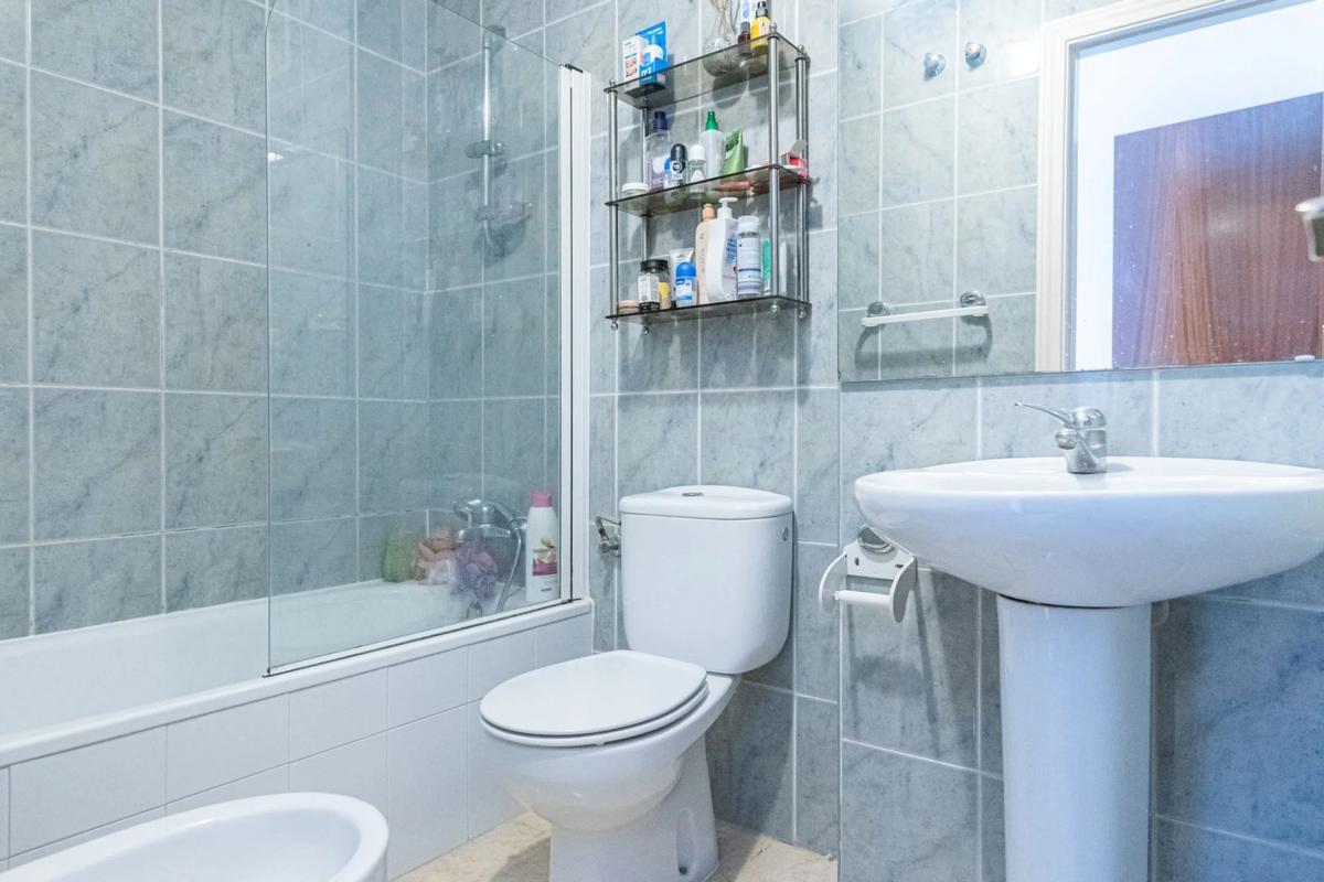 Venta de piso en Calle Antonio Lizarza, 3, Marbella
photo 1