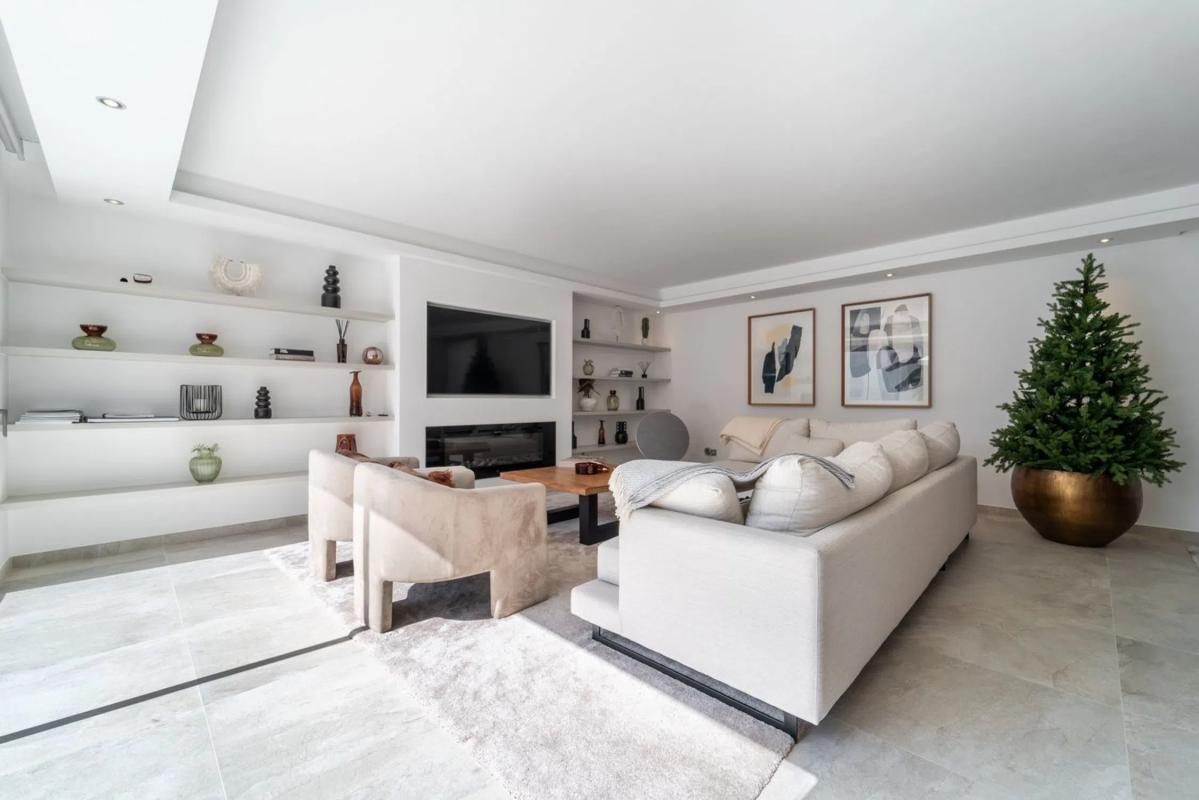 Venta de chalet independiente en Barrio Huerta Belón-Calvario, Marbella
photo 3