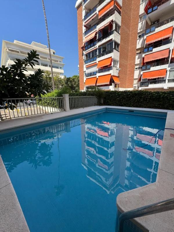 Sale of apartment in Calle Camilo José Cela, 12, Marbella
 photo 3