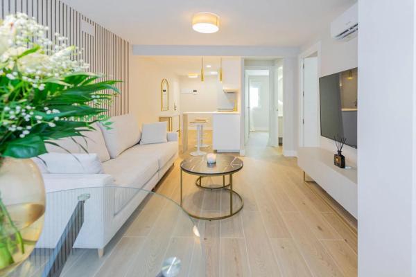 Apartment for sale in  Avenida Miguel Cano, Marbella photo 1