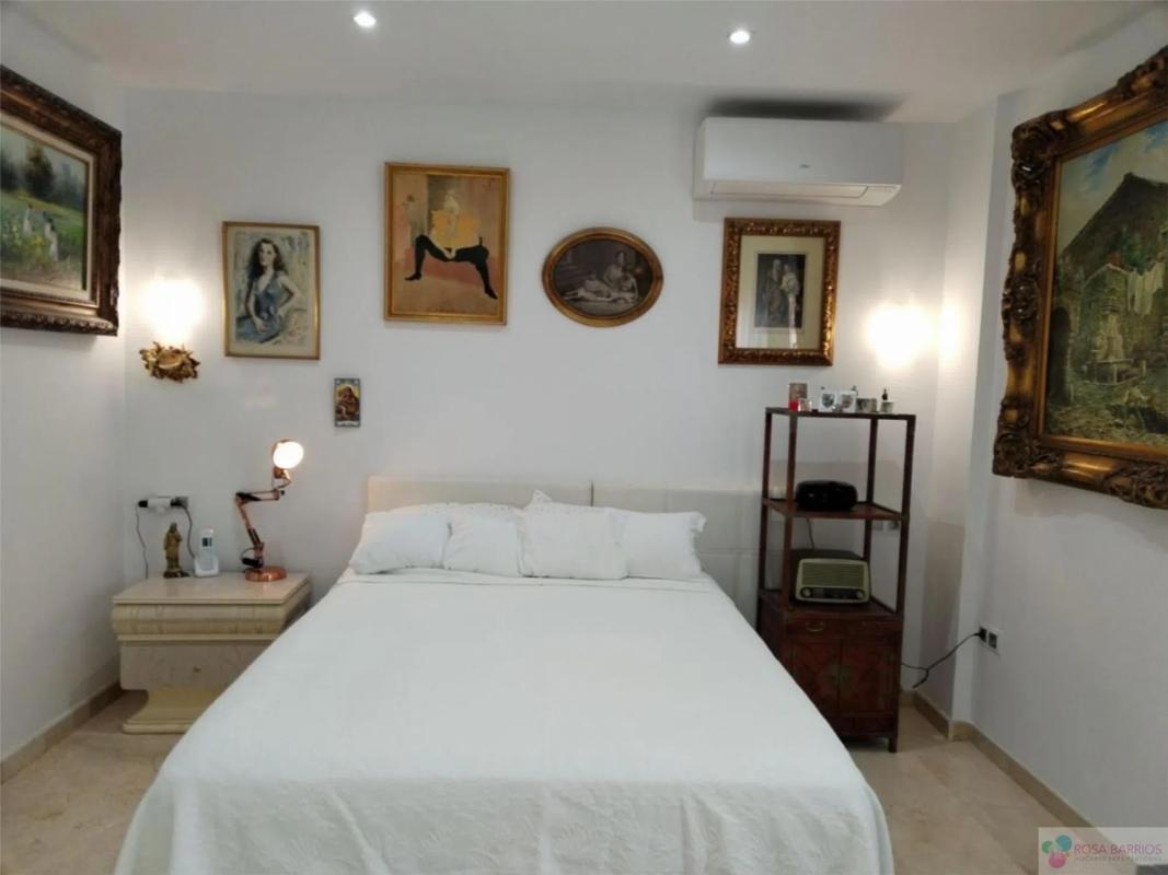 Sale of apartment in Barrio Playa Bajadilla-Puertos, Marbella
photo 5