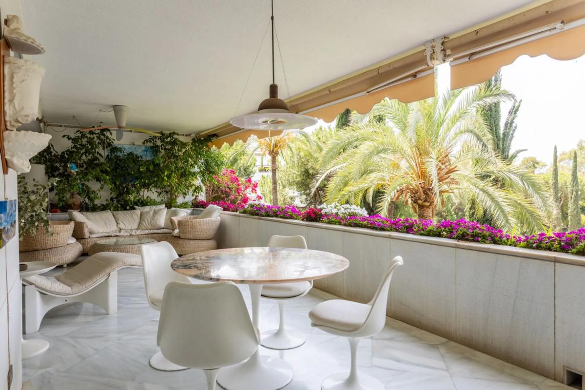 Sale of apartment in Calle Arturo Rubinstein, 3, Marbella
photo 2