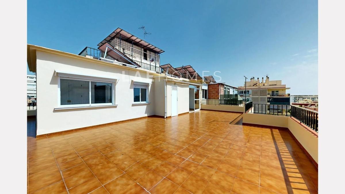 Venta de ático en Barrio Ricardo Soriano, Marbella photo 1