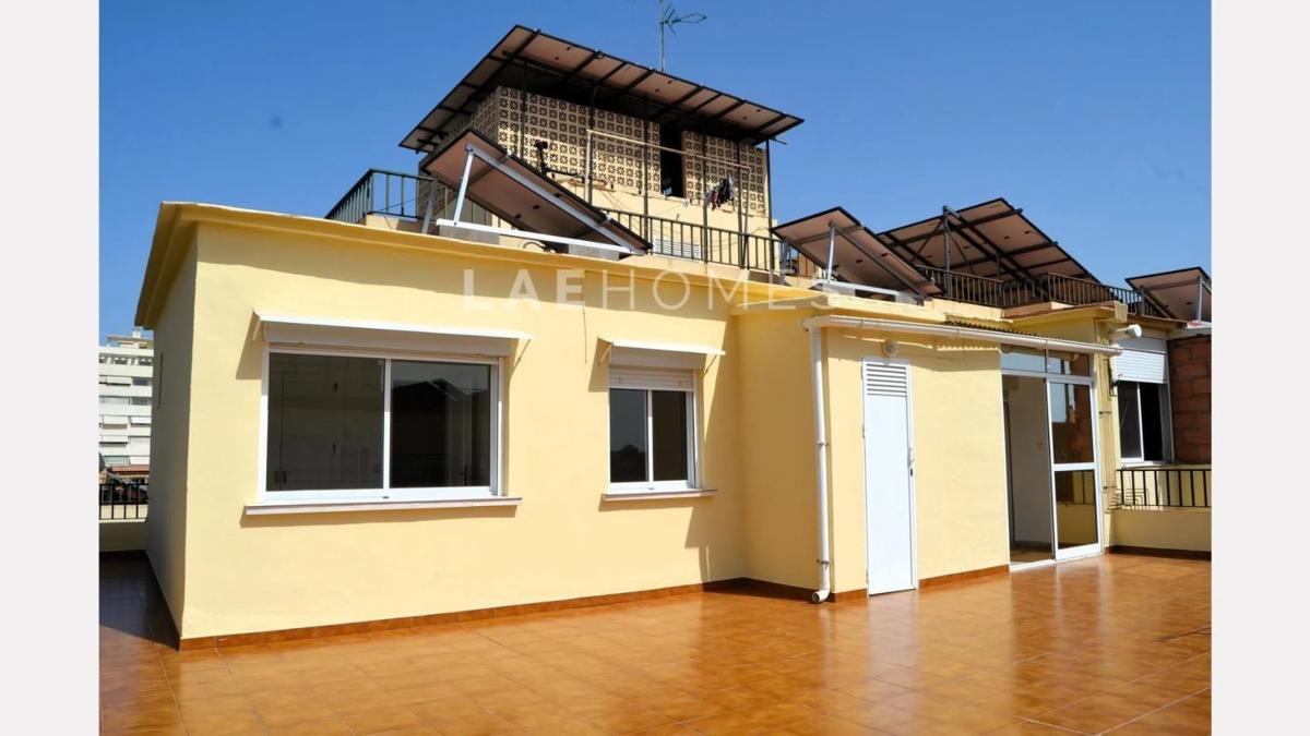 Venta de ático en Barrio Ricardo Soriano, Marbella photo 2