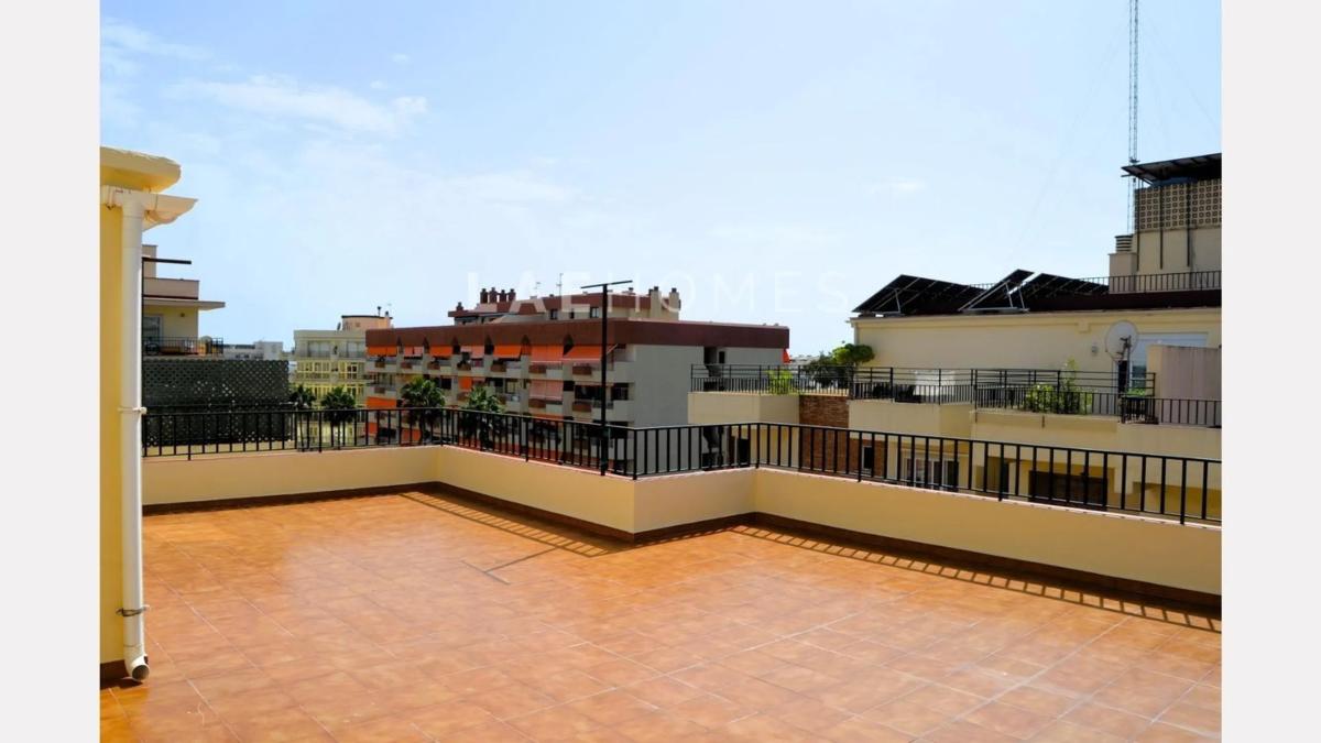 Venta de ático en Barrio Ricardo Soriano, Marbella photo 3