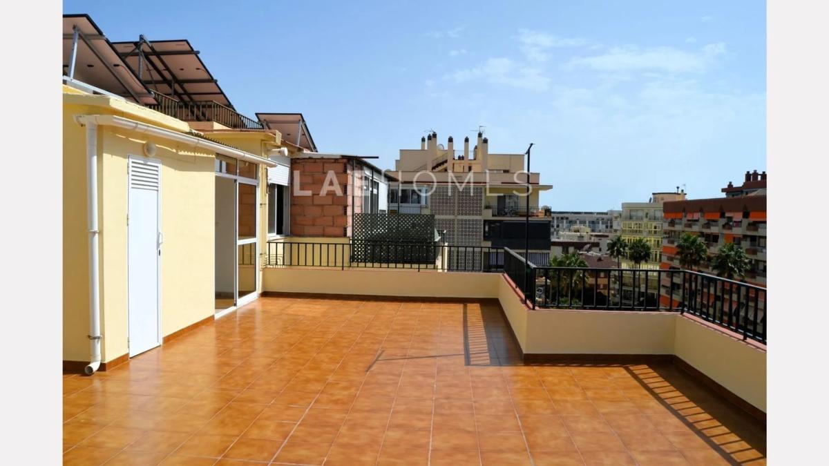 Venta de ático en Barrio Ricardo Soriano, Marbella photo 4