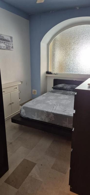 Venta de piso en Avenida Arias Maldonado, 10, Marbella
photo 2