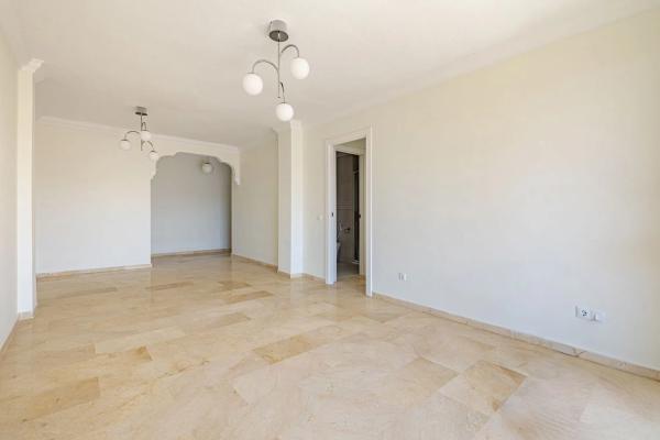 Apartment for sale in  Avenida Ricardo Soriano, 72, Marbella photo 4