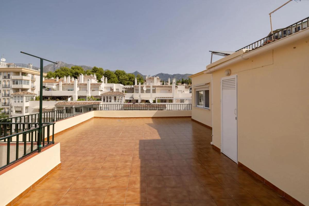 Sprzedaż poddasza w  Barrio Ricardo Soriano, Marbella photo 2