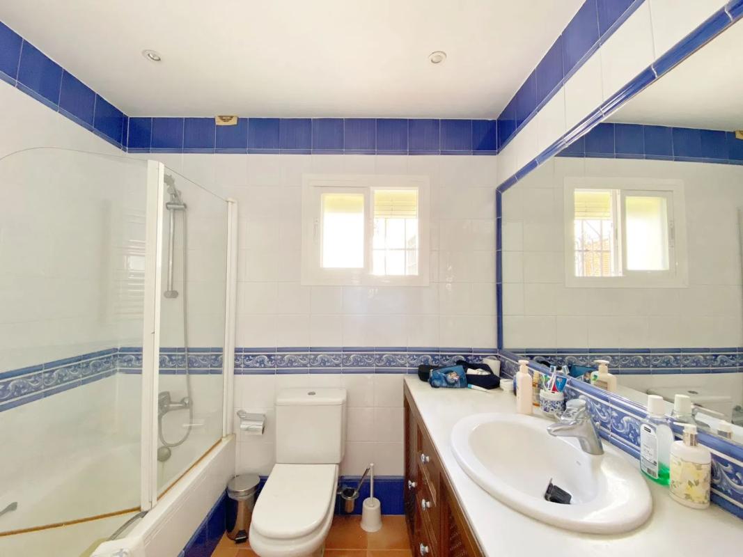Venta de chalet adosado en Barrio Casco Antiguo , Marbella photo 1