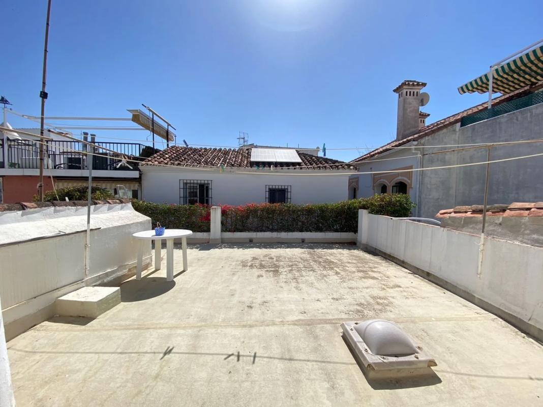 Venta de chalet adosado en Barrio Casco Antiguo , Marbella photo 3