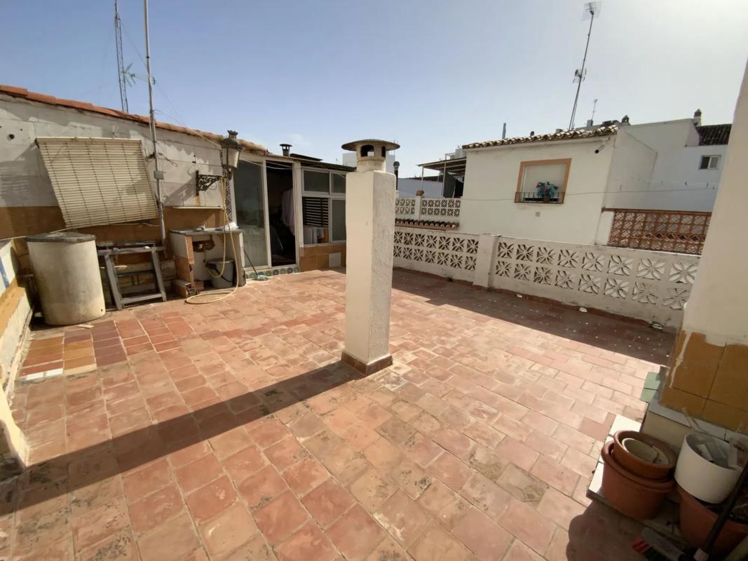 Продажа отдельного шале в Calle Postigos, Марбелла photo 1