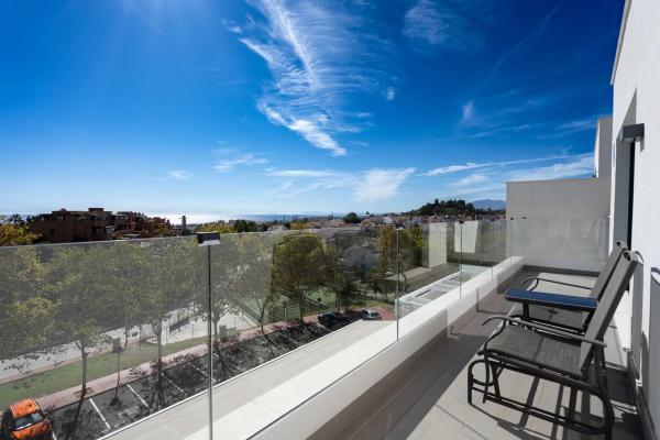 Duplex en venta en Calle Buenaventura s/n, Marbella thumbnail 2