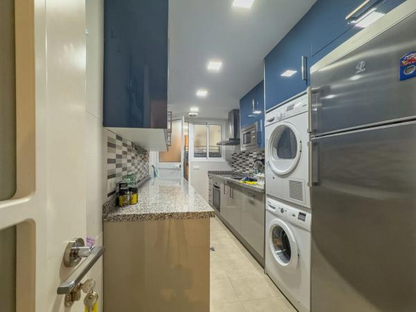 Apartment for sale in  Avenida Ricardo Soriano s/n, Marbella photo 4