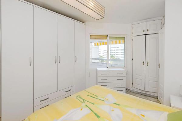 Apartment for sale in  Barrio Playa de la Fontanilla, Marbella photo 3