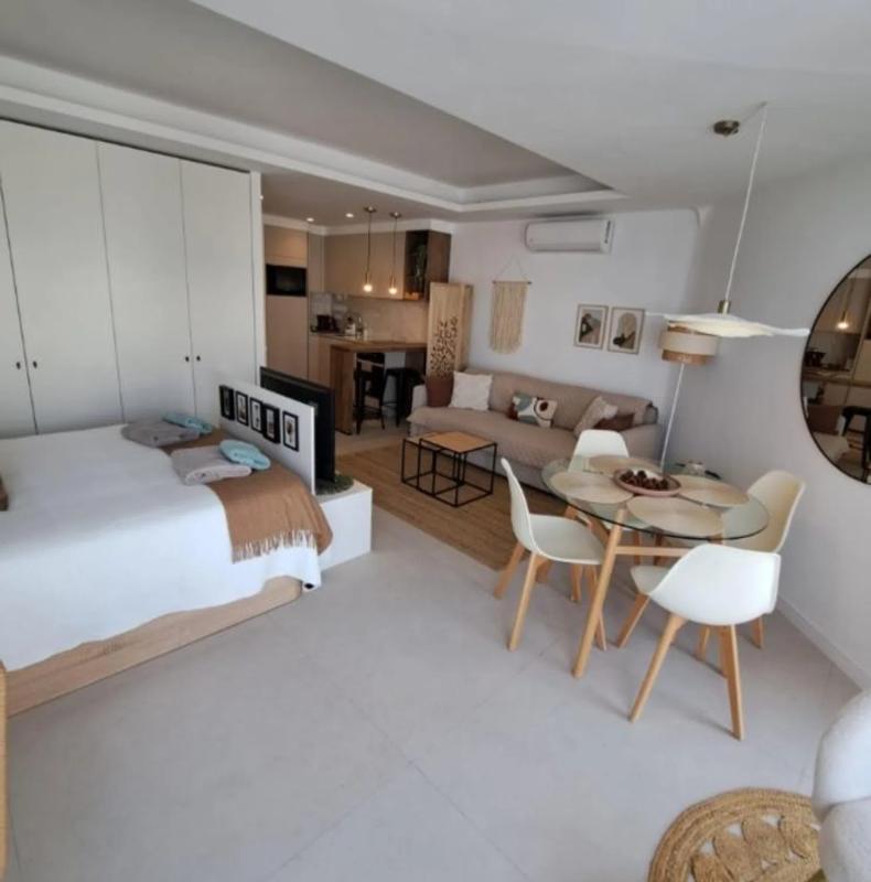 Venta de estudio en Avenida Duque de Ahumada, 10, Marbella photo 1
