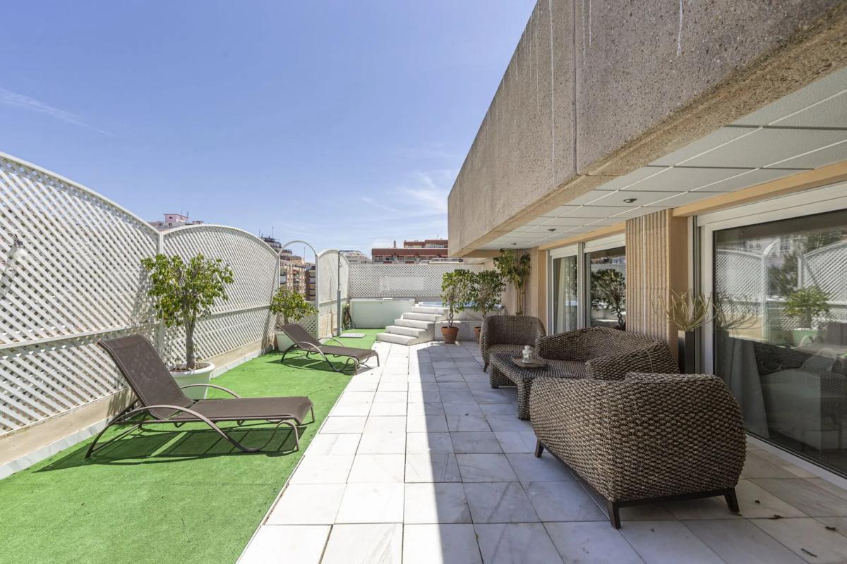 Sprzedaż poddasza w Avenida Ricardo Soriano, Marbella photo 3