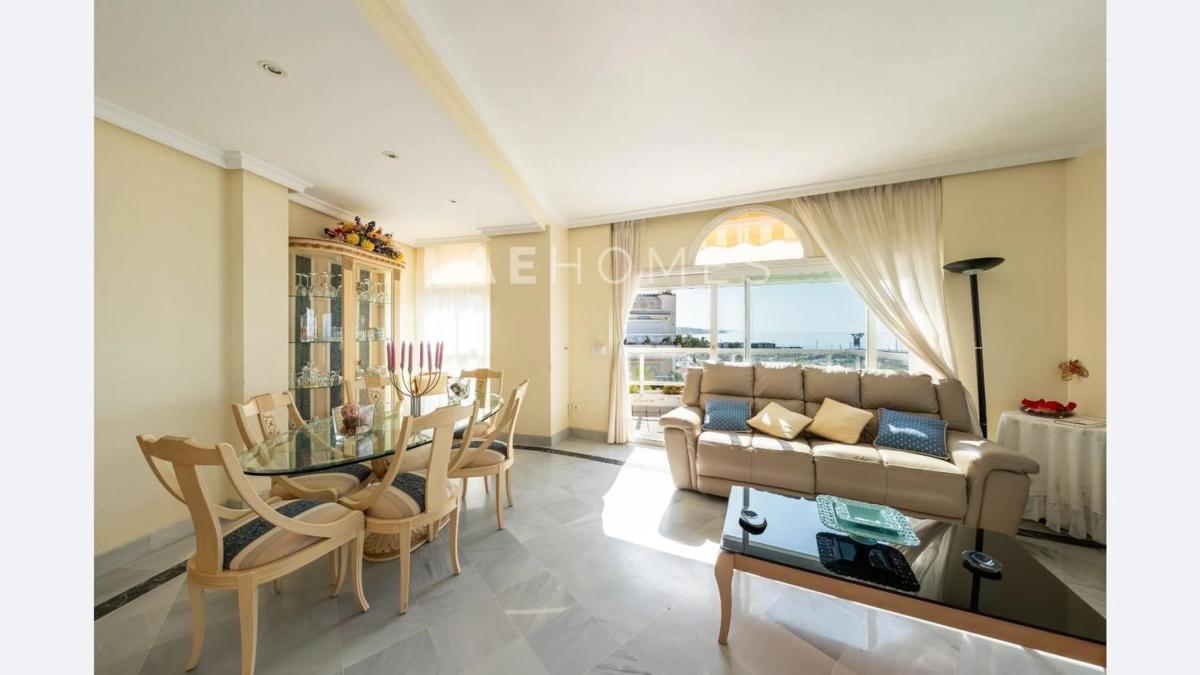 Sprzedaż mieszkania w Barrio Playa Bajadilla-Puertos, Marbella
photo 3