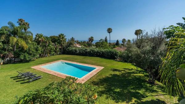 Chalet independiente en venta en Barrio La Merced, Marbella
 photo 1