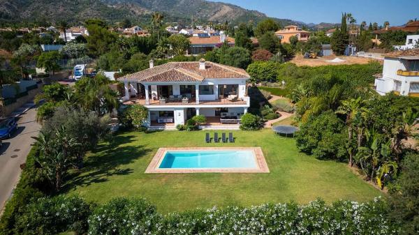 Chalet independiente en venta en Barrio La Merced, Marbella
 photo 2
