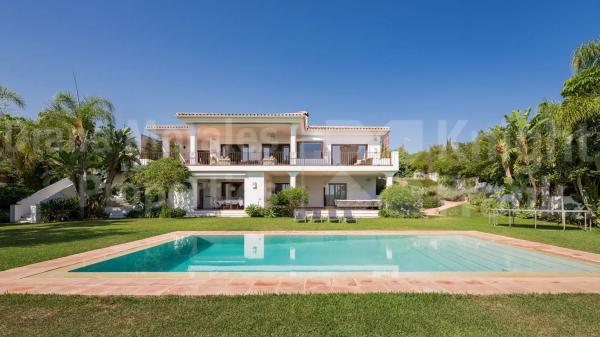 Chalet independiente en venta en Barrio La Merced, Marbella
 photo 1