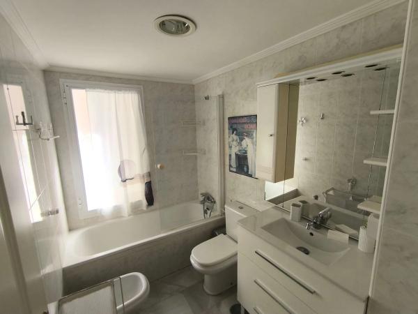 Mieszkanie na sprzedaż w  Barrio Playa Bajadilla-Puertos, Marbella photo 3