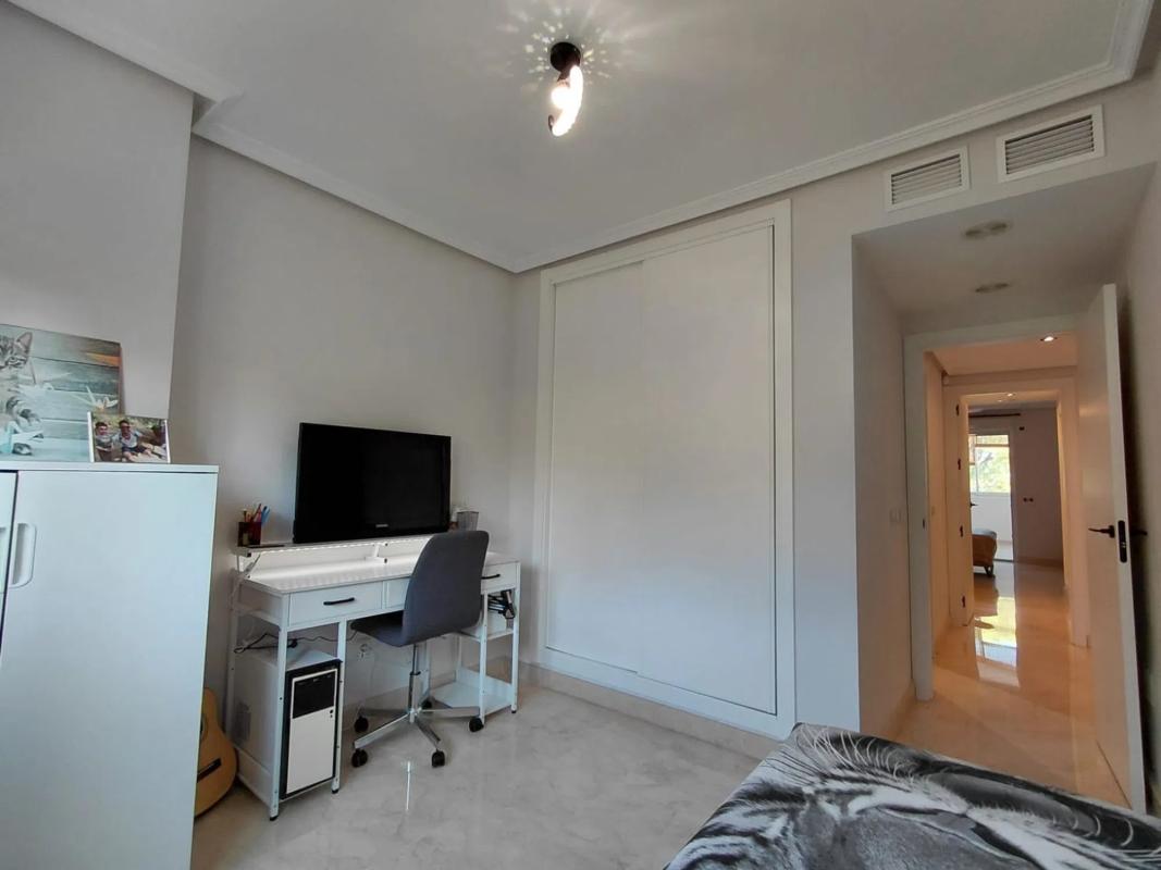 Venta de piso en Camino del Pinar, 18, Marbella
photo 5