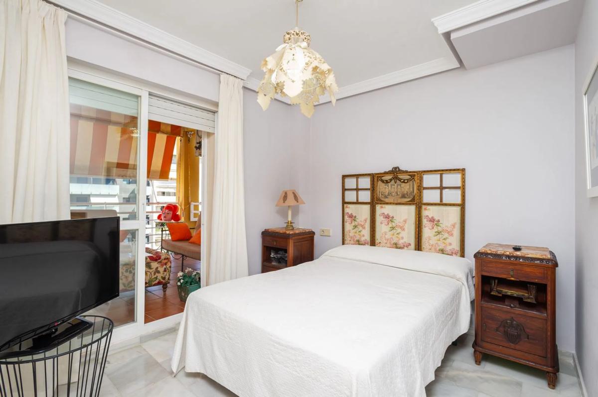 Venta de duplex en Barrio Playa Bajadilla-Puertos, Marbella photo 3