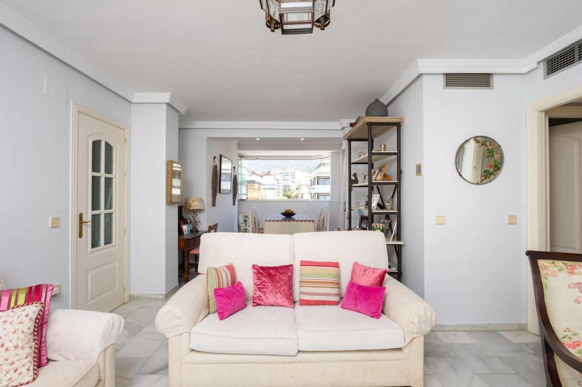 Venta de duplex en Barrio Playa Bajadilla-Puertos, Marbella photo 4