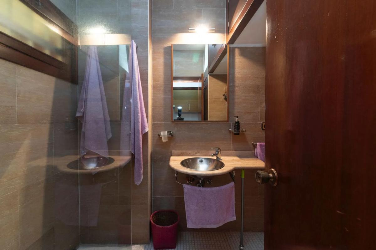 Venta de estudio en Calle Camilo José Cela, Marbella photo 3