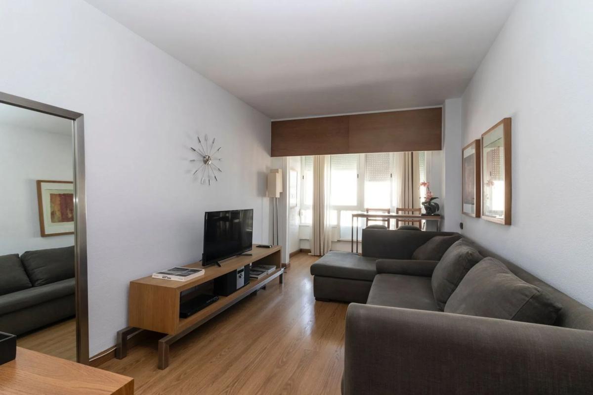 Venta de estudio en Calle Camilo José Cela, Marbella photo 4