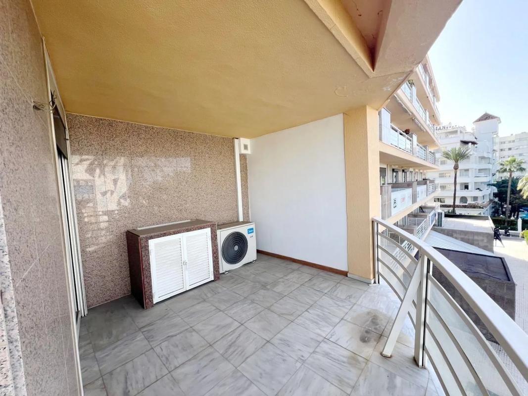 Sprzedaż mieszkania w Calle de Ramón Gómez de la Serna, 22, Marbella
photo 1