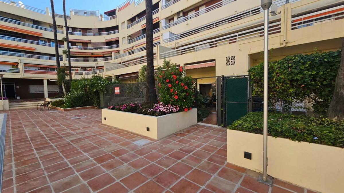 Sprzedaż mieszkania w Calle Alonso de Bazán, Marbella
 photo 3
