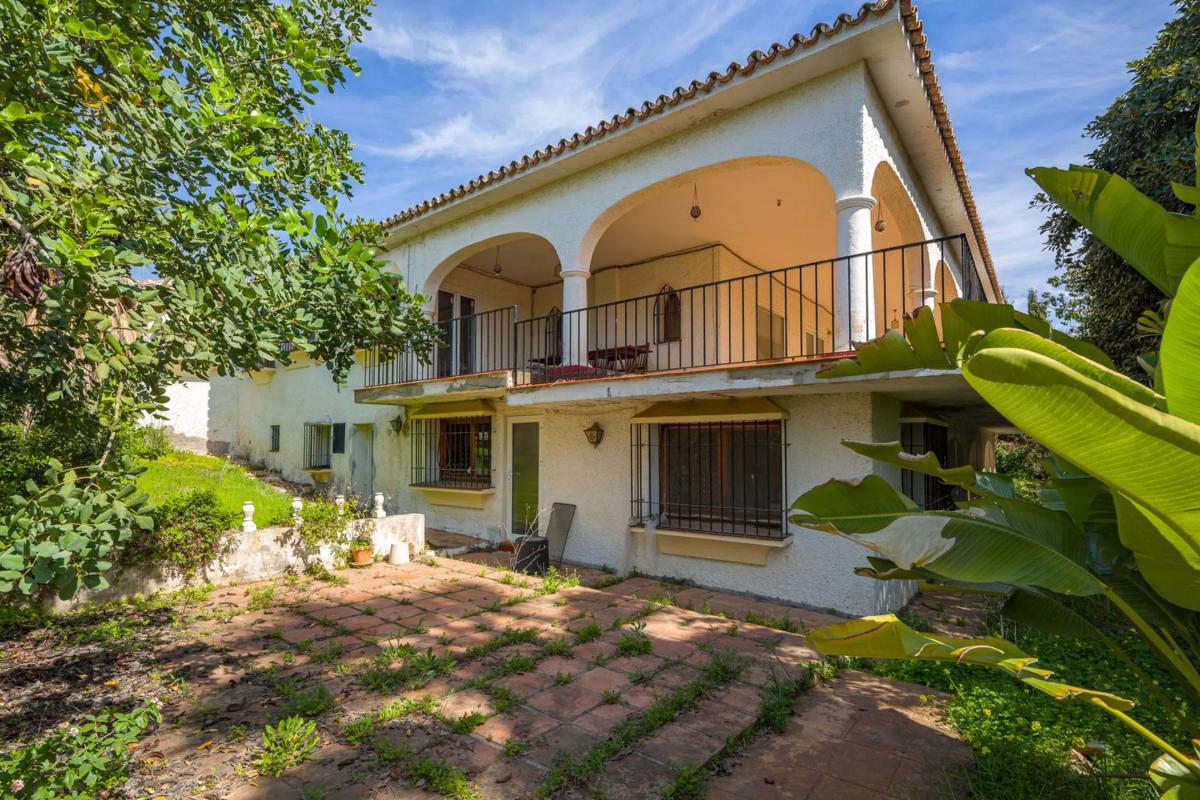 Venta de chalet independiente en Barrio Playa Bajadilla-Puertos, Marbella
 photo 3