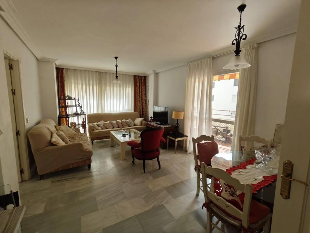 Venta de piso en Barrio Playa Bajadilla-Puertos, Marbella
 photo 2