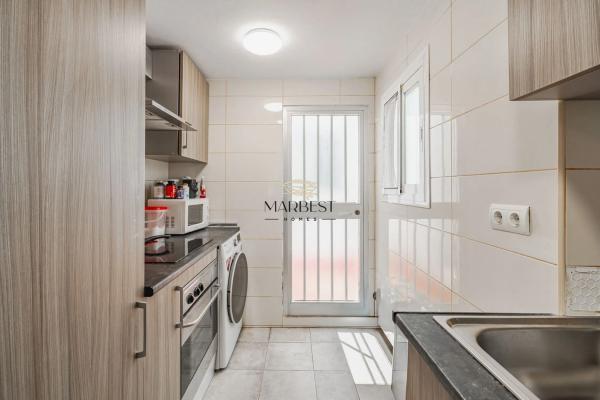 Piso en venta en Calle Juan Breva, Marbella
 photo 2