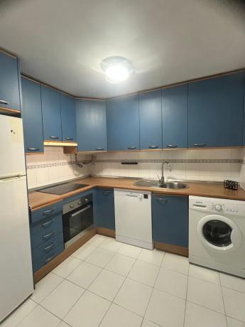 Piso en venta en Barrio Playa Bajadilla-Puertos, Marbella
 photo 1