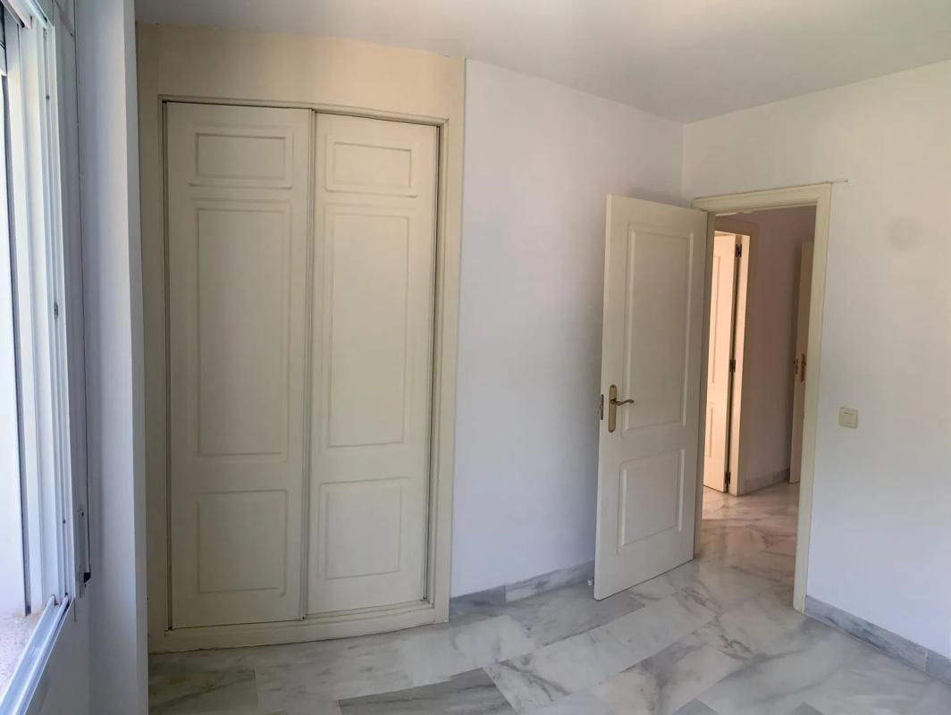 Venta de piso en Barrio Huerta Belón-Calvario, Marbella
photo 4