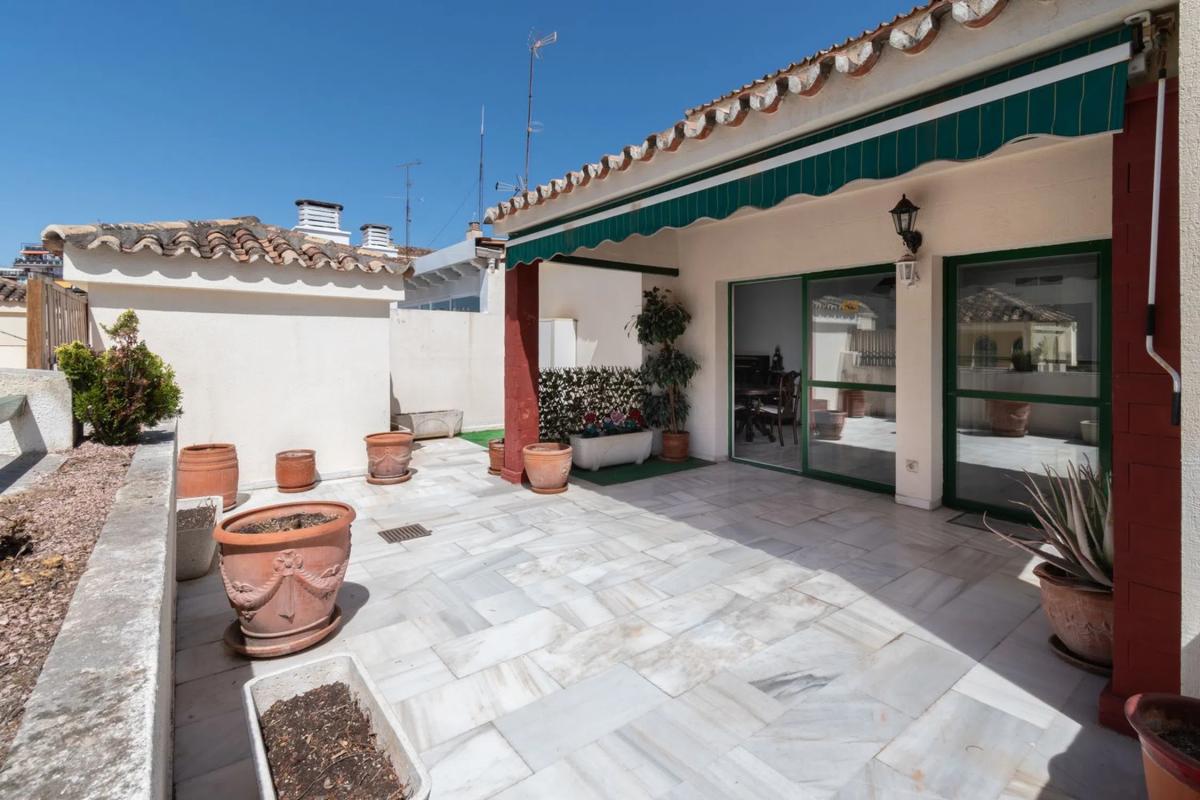 Penthouse sale in Calle Jacinto Benavente, 19, Marbella photo 4