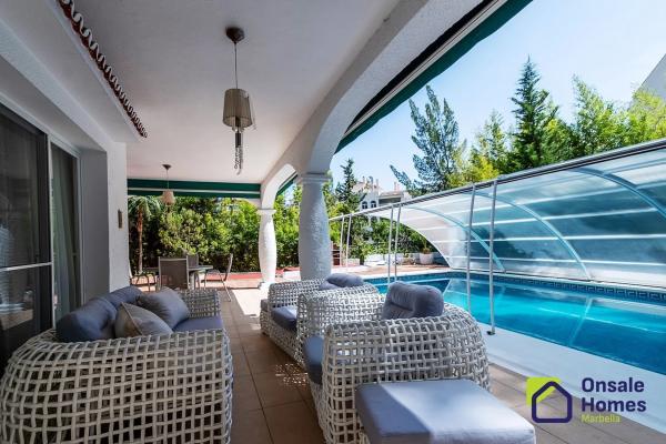 Chalet independiente en venta en Calle Jacinto Benavente, 16, Marbella
thumbnail 1