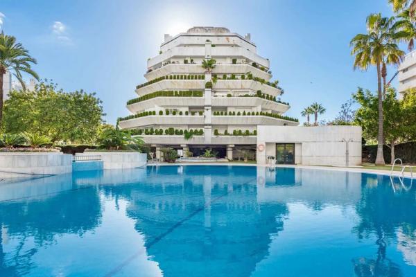 Piso en venta en Calle Estébanez Calderón, 137 -9, Marbella
 photo 4