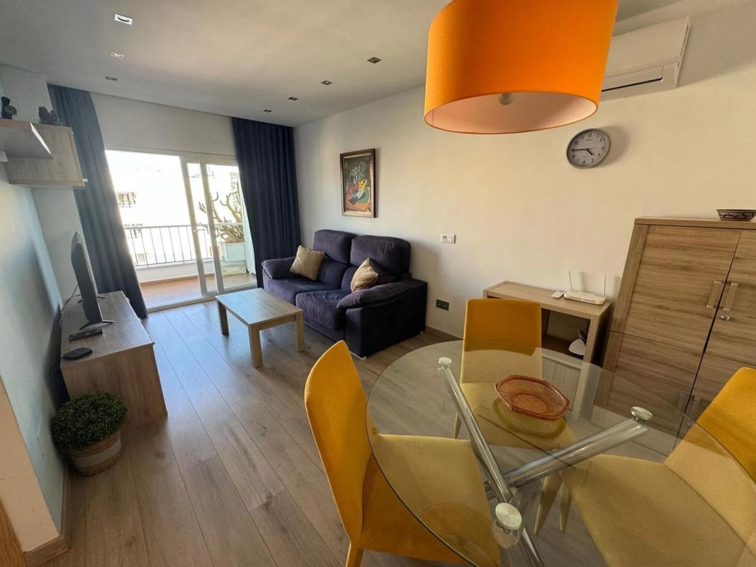 Venta de piso en Calle CAMILO JOSÉ CELA, 6, Marbella
photo 2
