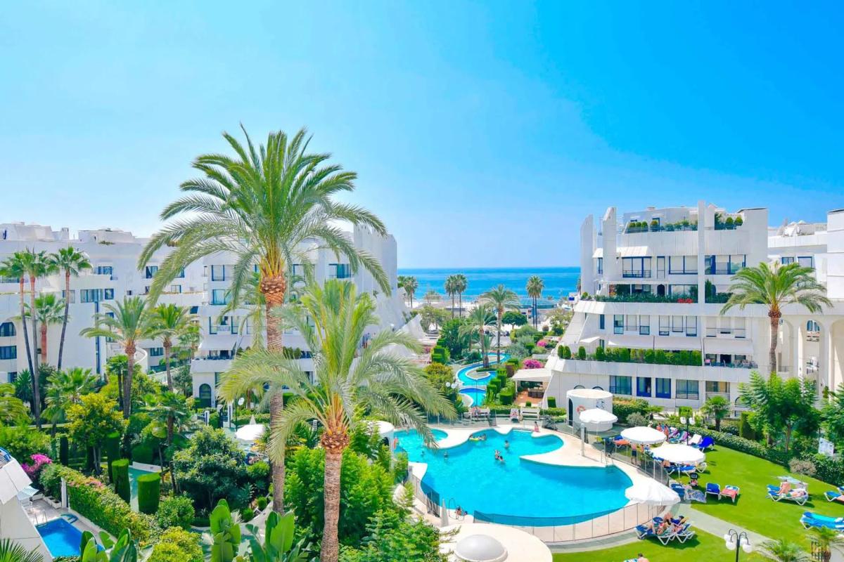 Sprzedaż mieszkania w Calle de Ramón Gómez de la Serna, 61, Marbella
photo 1
