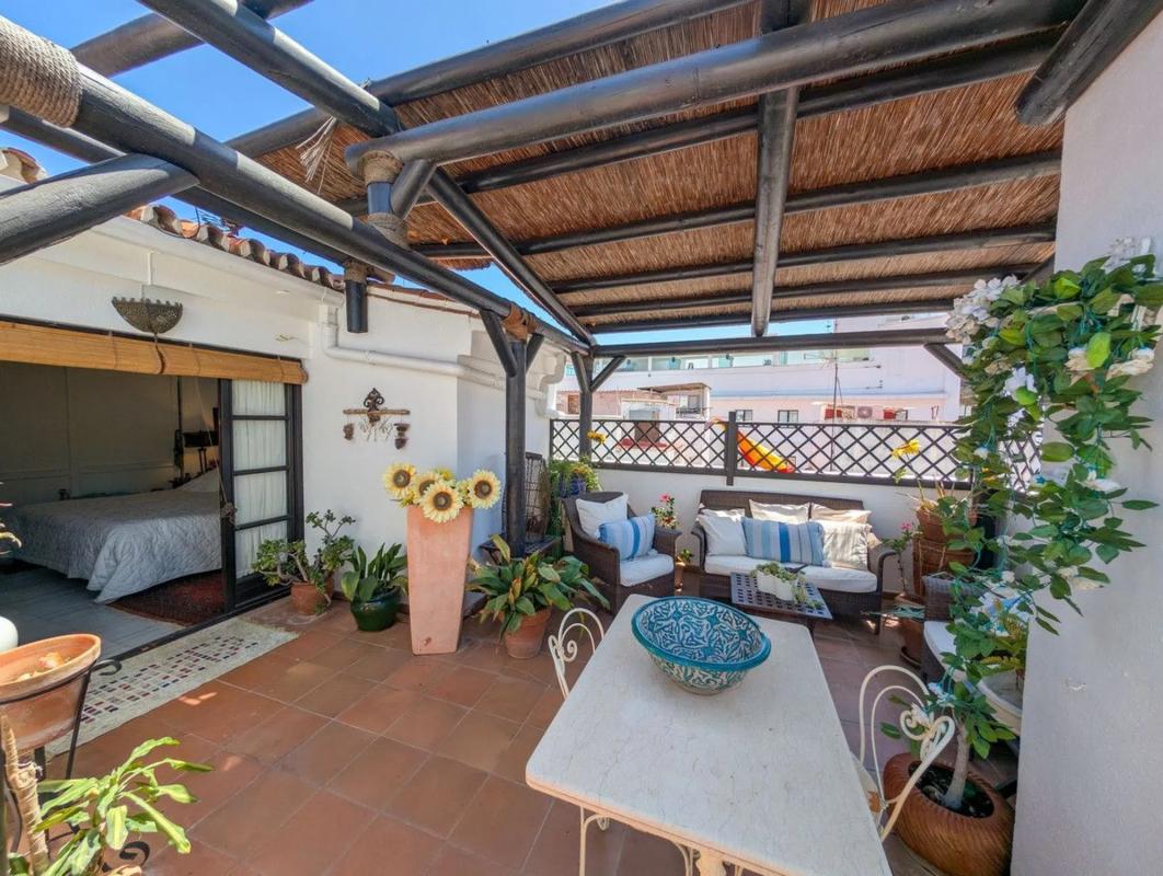 Venta de duplex en Calle Buitrago, Marbella photo 1
