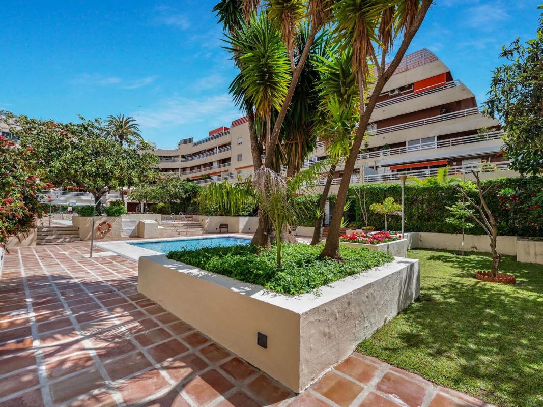 Venta de piso en Avenida Arias Maldonado, Marbella
 photo 2
