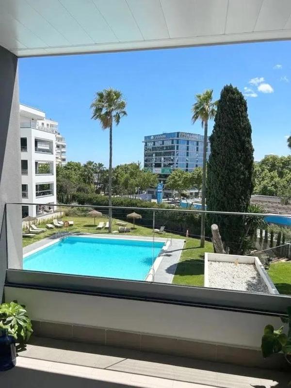 Sprzedaż mieszkania w Barrio La Puya - La Ermita, Marbella
photo 2