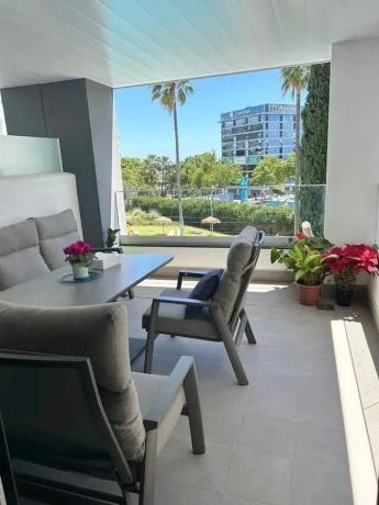 Piso en venta en Barrio La Puya - La Ermita, Marbella
 photo 3