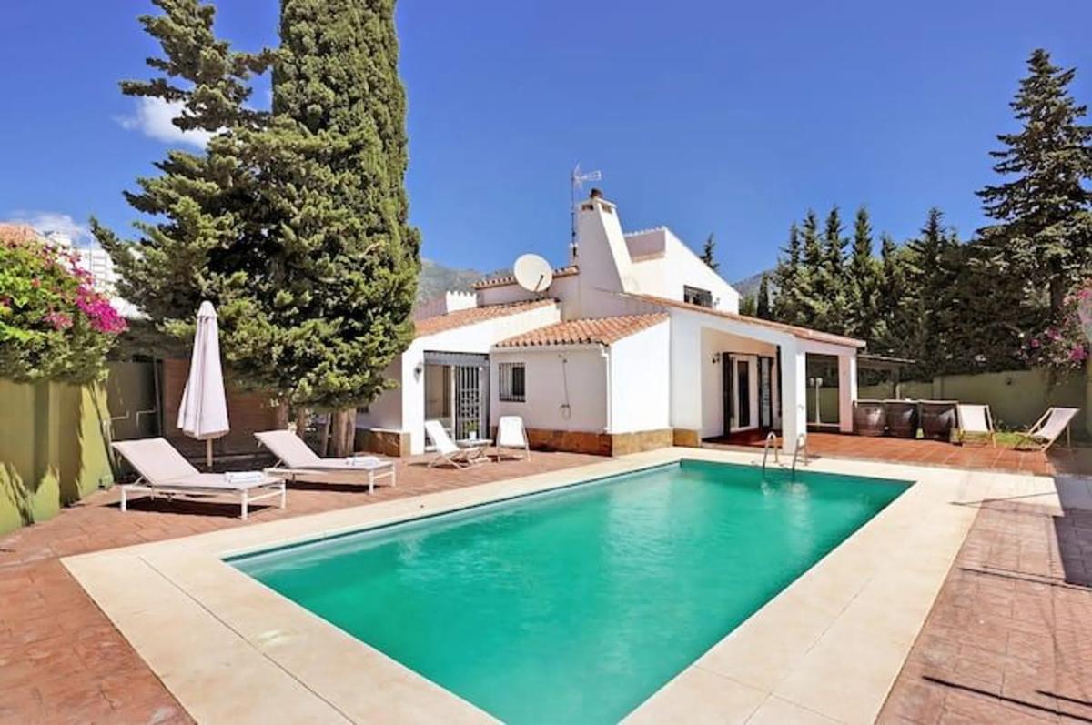 Venta de chalet independiente en Calle Almensino, Marbella
 photo 4