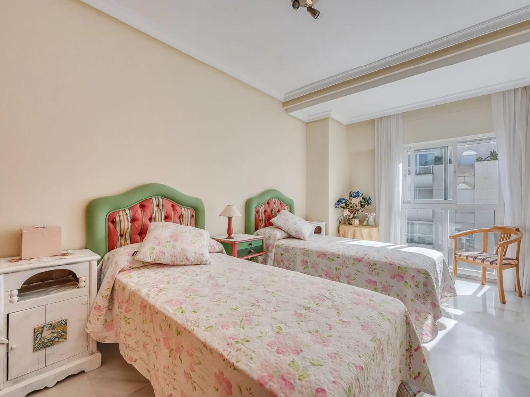 Venta de piso en Calle Fuengirola, Marbella
photo 4