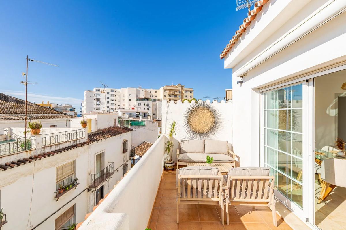Sprzedaż poddasza w Calle Peral, Marbella photo 2